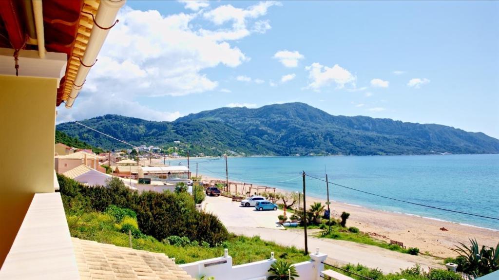 Spiti Paralia By Corfu Solutions